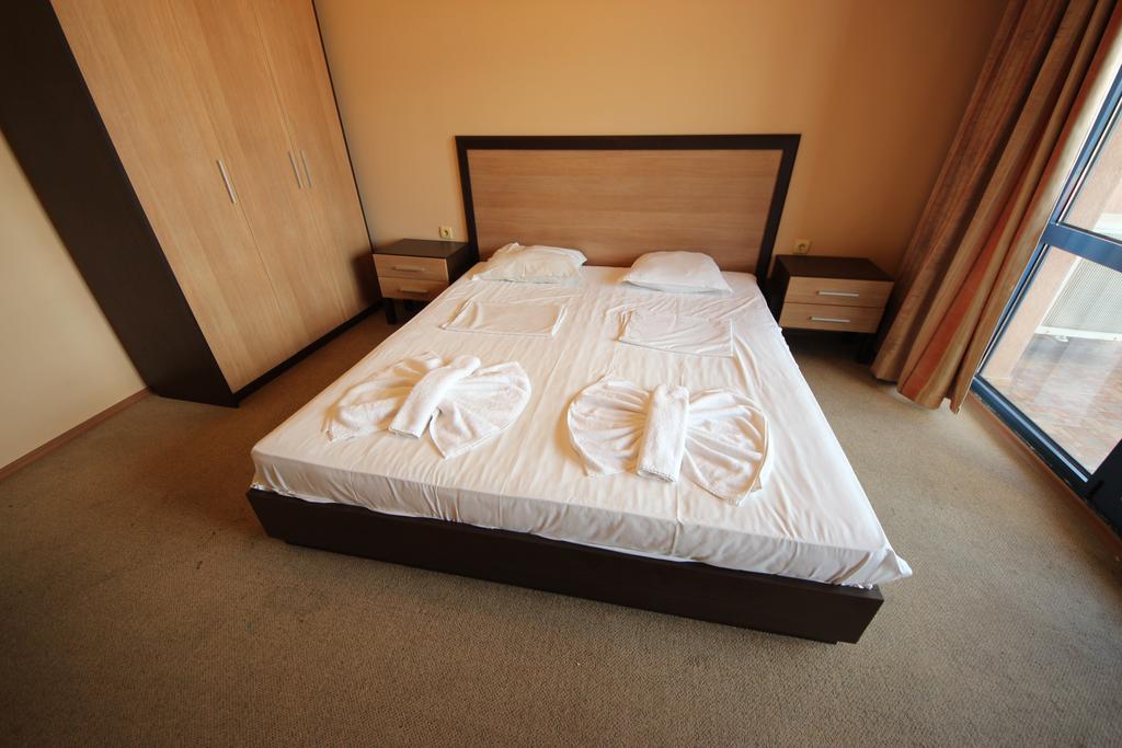 Menada Villa Bonita Apartments Sunny Beach Buitenkant foto
