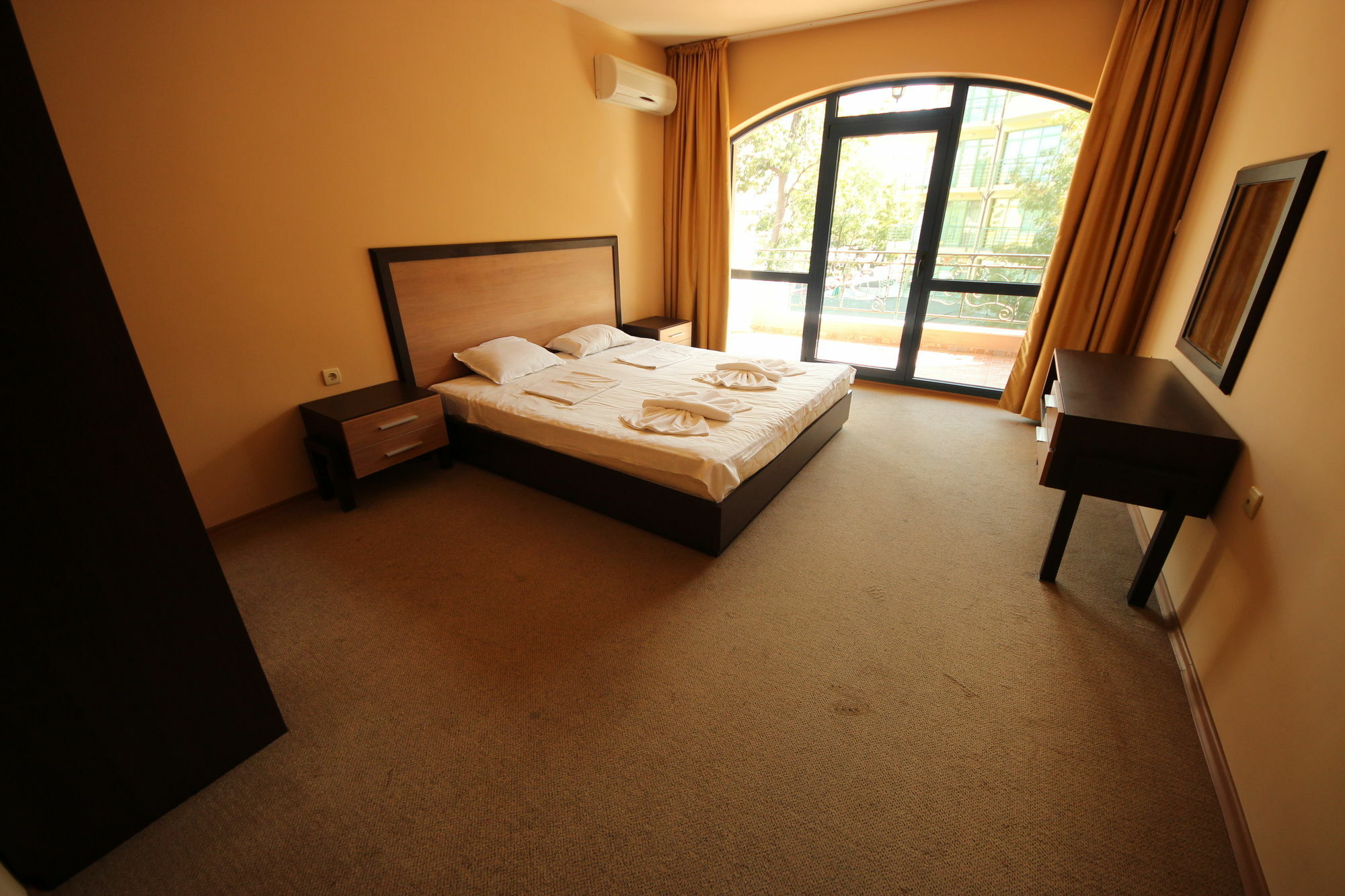 Menada Villa Bonita Apartments Sunny Beach Buitenkant foto
